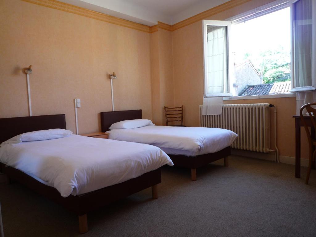 Hotel La Flamme Rouge Saint-Girons  Habitación foto